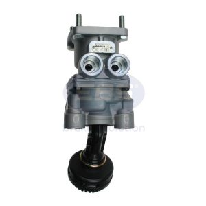 FOOT BRAKE VALVE (MERCEDES ATEGO)