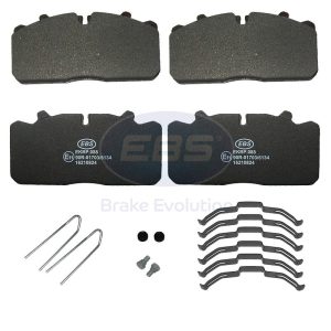 BRAKE PAD SET E11 - C/W FITTING KIT - PAN17