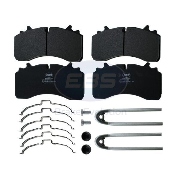 BRAKE PAD SET E11 - C/W FITTING KIT - PAN22